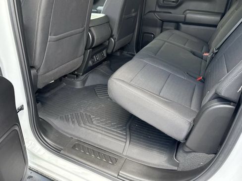 Used 2024 Chevrolet Silverado 1500 Custom image 16