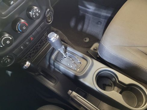Used 2016 Jeep Wrangler Unlimited Sport w/ Quick Order Package 24S AWD/4WD image 26