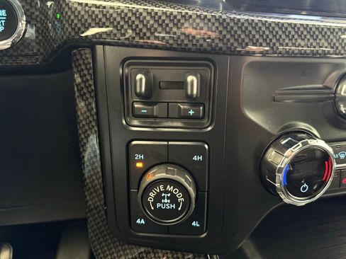 Used 2021 Ford F150 Lariat w/ Equipment Group 502A High image 37