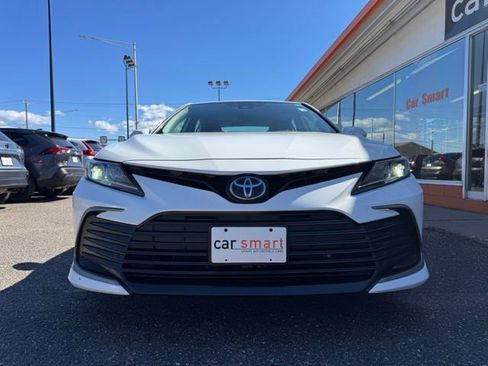 Used 2022 Toyota Camry LE AWD/4WD image 2