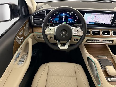 Certified 2023 Mercedes-Benz GLS 450 4MATIC image 10