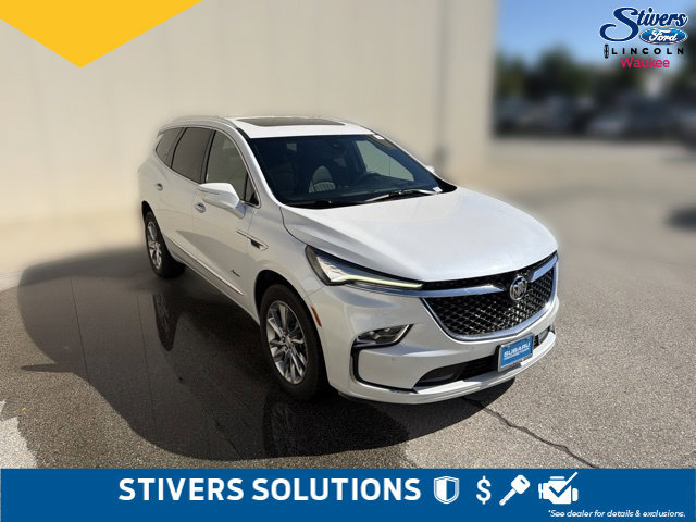 Used 2022 Buick Enclave Avenir w/ Avenir Technology Package FWD image 3