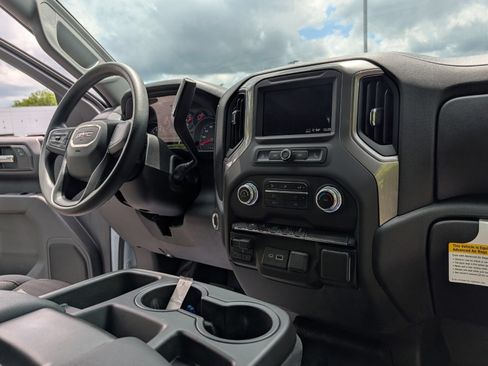 Used 2025 GMC Sierra 1500 Pro w/ Pro Value Package AWD/4WD image 25