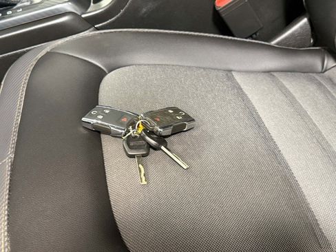 Used 2022 GMC Canyon AT4 image 20