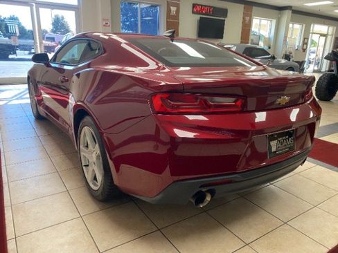 Used 2018 Chevrolet Camaro LT w/ Technology Package image 3