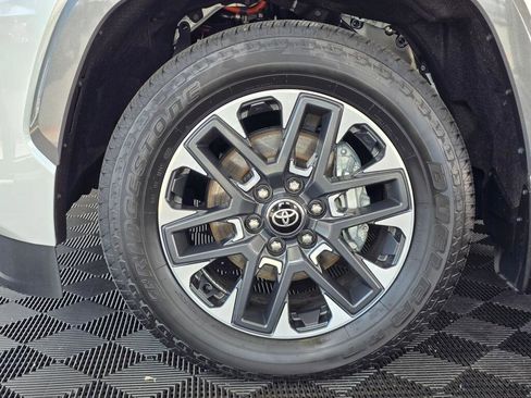 Certified 2025 Toyota Sequoia Limited AWD/4WD image 11