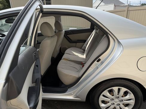 Used 2010 Kia Forte EX FWD image 10