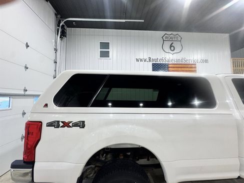 Used 2017 Ford F250 Lariat w/ Lariat Value Package AWD/4WD image 4
