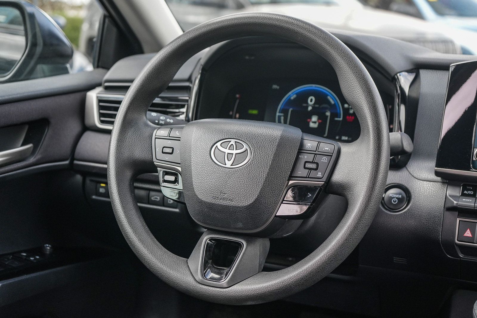 Used 2025 Toyota Camry LE FWD image 15