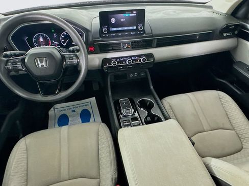 Used 2023 Honda Pilot LX image 25