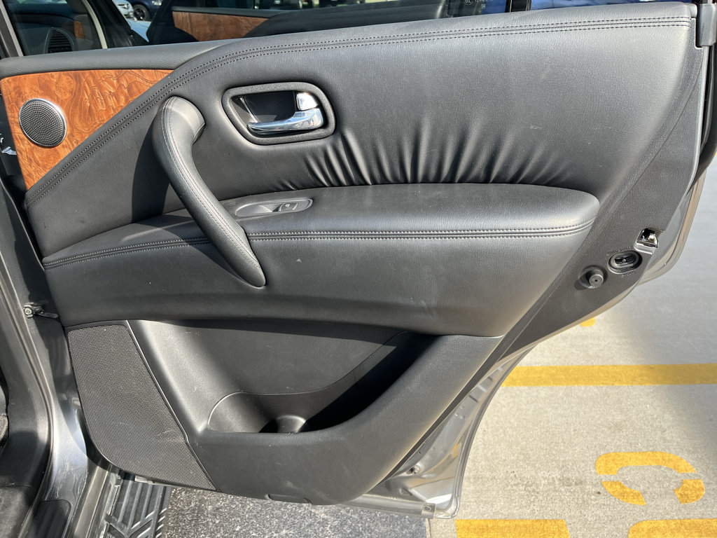 Used 2024 Nissan Armada SL w/ Captain's Chairs Package AWD/4WD image 51
