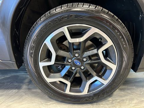 Used 2017 Subaru Crosstrek 2.0i Premium AWD/4WD image 19