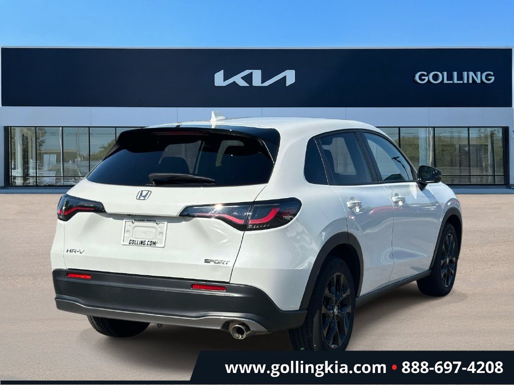 Used 2024 Honda HR-V Sport image 3