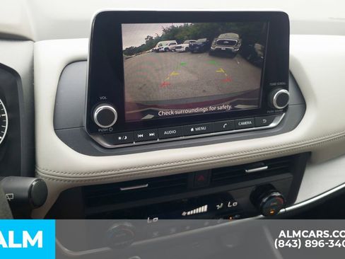 Used 2023 Nissan Rogue SV FWD image 24