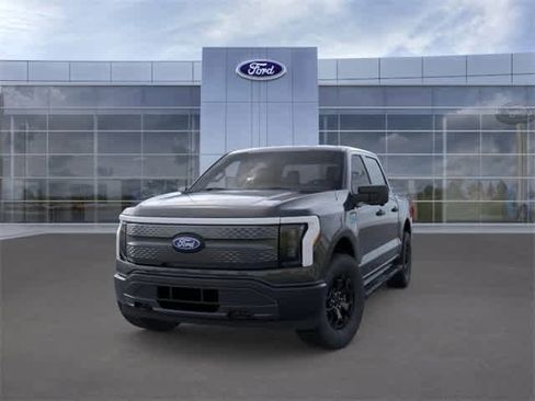 New 2025 Ford F150 Lightning XLT image 2