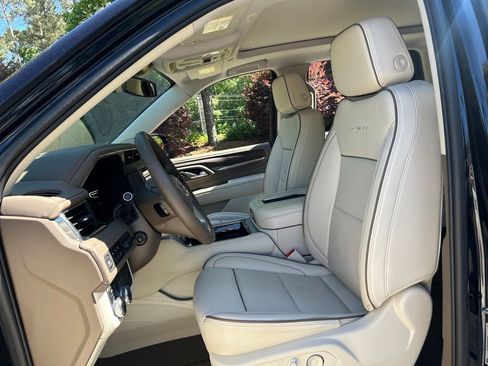 Used 2024 GMC Yukon Denali AWD/4WD image 43