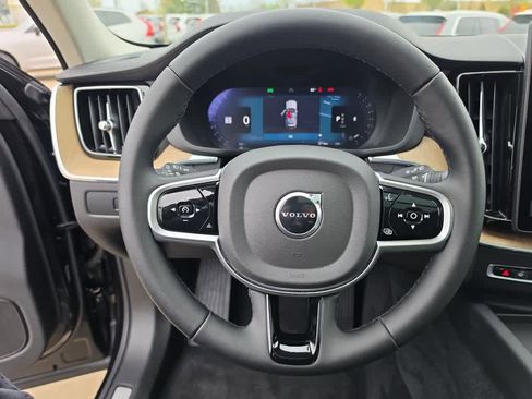 Used 2026 Volvo XC60 B5 Ultra w/ Protection Package Premier AWD/4WD image 13