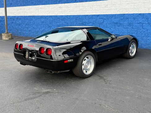 Used 1993 Chevrolet Corvette Coupe RWD image 9