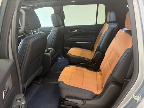 New 2027 Chevrolet Traverse Z71 w/ Driver Confidence Package AWD/4WD image 13