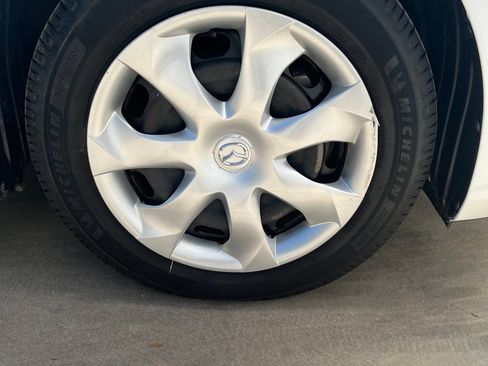 Used 2016 MAZDA MAZDA3 i Sport FWD image 24