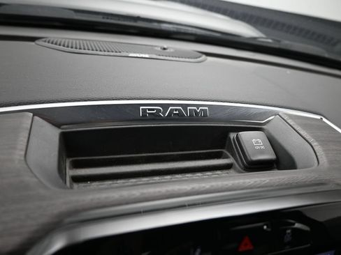 Used 2025 RAM 2500 Laramie w/ Night Edition AWD/4WD image 12