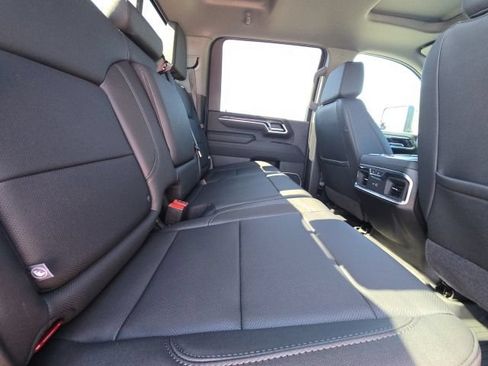 Used 2026 Chevrolet Silverado 2500 LTZ w/ LTZ Plus Package AWD/4WD image 15