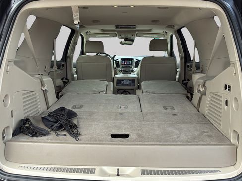 Used 2019 GMC Yukon Denali w/ Denali Ultimate Package RWD image 9