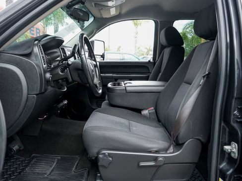 Used 2010 Chevrolet Silverado 2500 LT RWD image 18