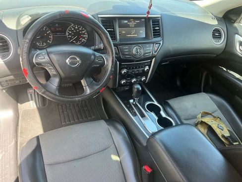 Used 2020 Nissan Pathfinder SV w/ Rock Creek Edition image 9