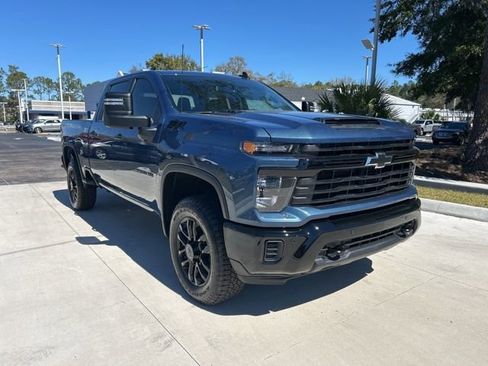 Used 2026 Chevrolet Silverado 2500 Custom w/ Custom Value Package image 2