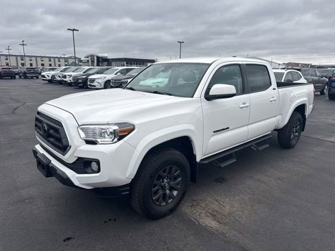 Used 2023 Toyota Tacoma SR5 image 7