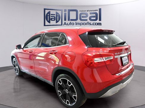 Used 2019 Mercedes-Benz GLA 250 4MATIC image 3