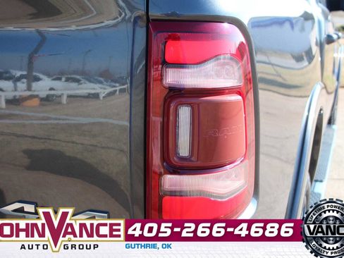Used 2019 RAM 1500 Laramie image 12