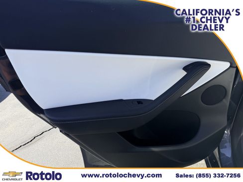 Used 2022 Tesla Model Y Performance AWD/4WD image 15
