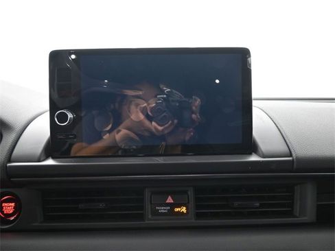 New 2025 Honda Pilot TrailSport image 3