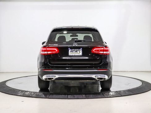 Used 2019 Mercedes-Benz GLC 300 image 3