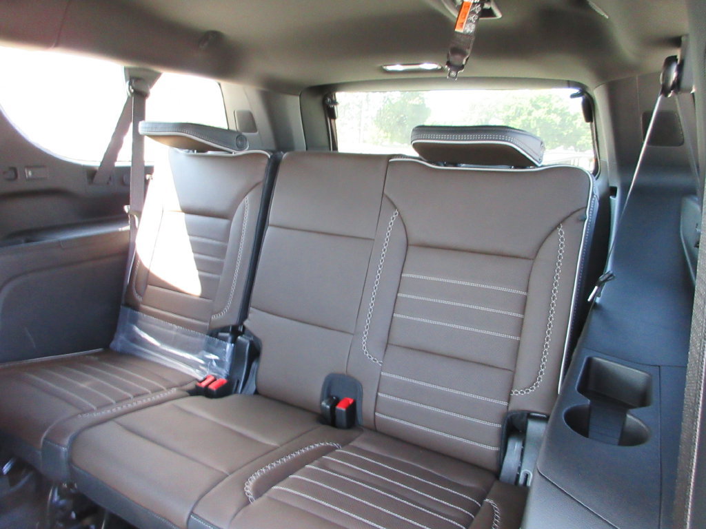 New 2026 GMC Yukon XL Denali Ultimate AWD/4WD image 11