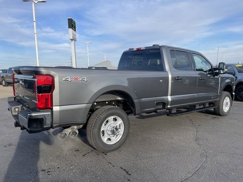 New 2026 Ford F250 XLT image 4