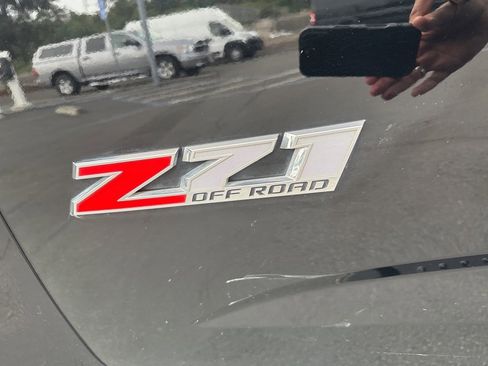 Used 2022 Chevrolet Colorado Z71 w/ Trail Boss Package image 14