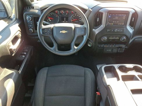 Used 2022 Chevrolet Silverado 1500 Custom image 11