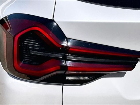 Used 2024 BMW X3 sDrive30i w/ Premium Package image 28