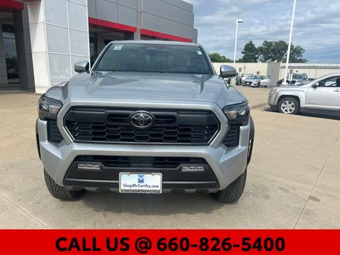 New 2026 Toyota Tacoma TRD Off-Road AWD/4WD image 3