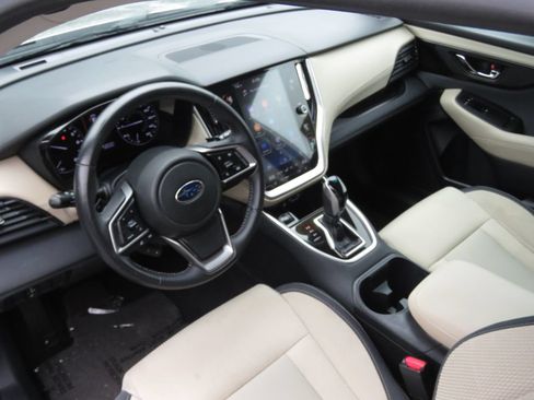 Used 2020 Subaru Outback Premium AWD/4WD image 11