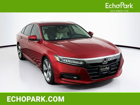 Used 2018 Honda Accord Touring image 1
