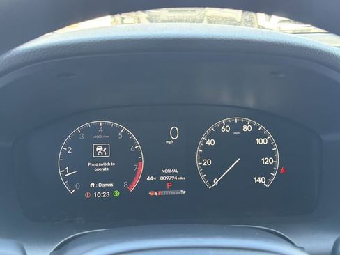Used 2023 Honda HR-V LX image 15
