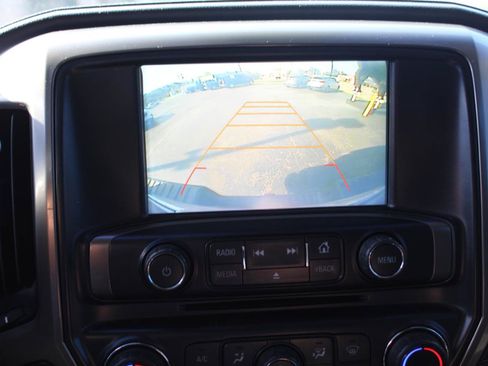 Used 2017 Chevrolet Silverado 1500 High Country AWD/4WD image 16