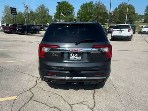 Used 2023 GMC Acadia Denali w/ Denali Ultimate Package AWD/4WD image 7