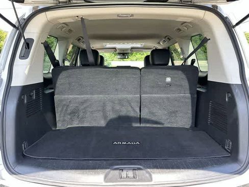 Used 2022 Nissan Armada SL w/ Captain's Chairs Package AWD/4WD image 25