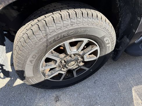 Used 2015 Toyota Tundra Limited w/ TRD Off Road Package image 7