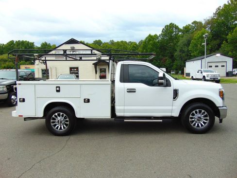 Used 2018 Ford F350 XL w/ Power Equipment Group RWD image 2